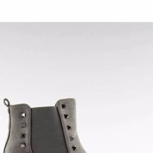 Stiefeletten mit Absatz ID 122184 Inello