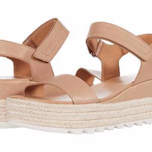 SOREL Cameron™ Flatform SandalSOREL Cameron™ Flatform Sandal