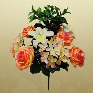 Композиция "Розы с фиалками" (50 см)