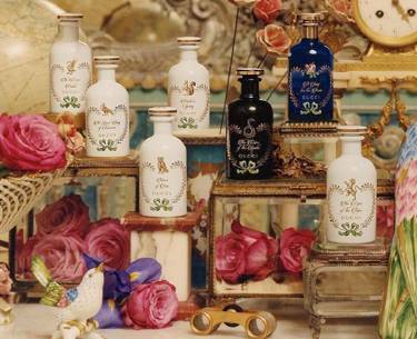 Сосуды из старинных аптек в парфюмерной линии Gucci Alchemist’s Garden  УЖЕ В ПРОДАЖЕ по 1200 рублей.
