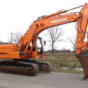 АРЕНДА ГУСЕНИЧНОГО ЭКСКАВАТОРА DOOSAN 225